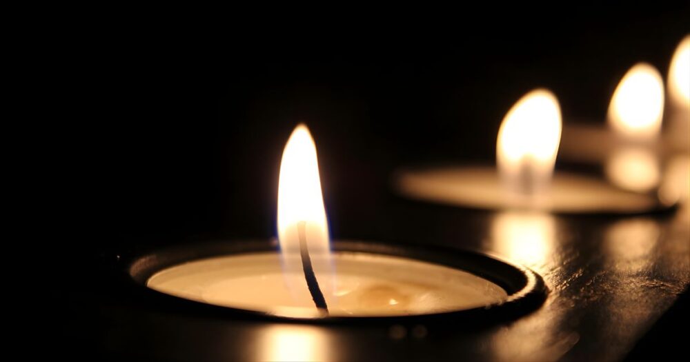 バスタイムを彩る暖かなキャンドルの灯り。自分を癒やし、満たされる時間の象徴